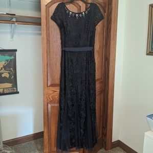Adrianna Papell floor length dress
